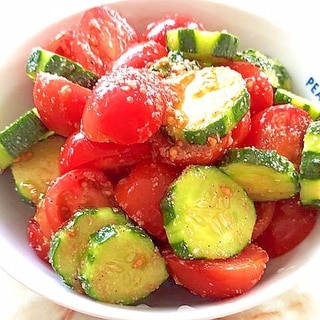 夏野菜のごま和え！トマトときゅうりのごま風味サラダ